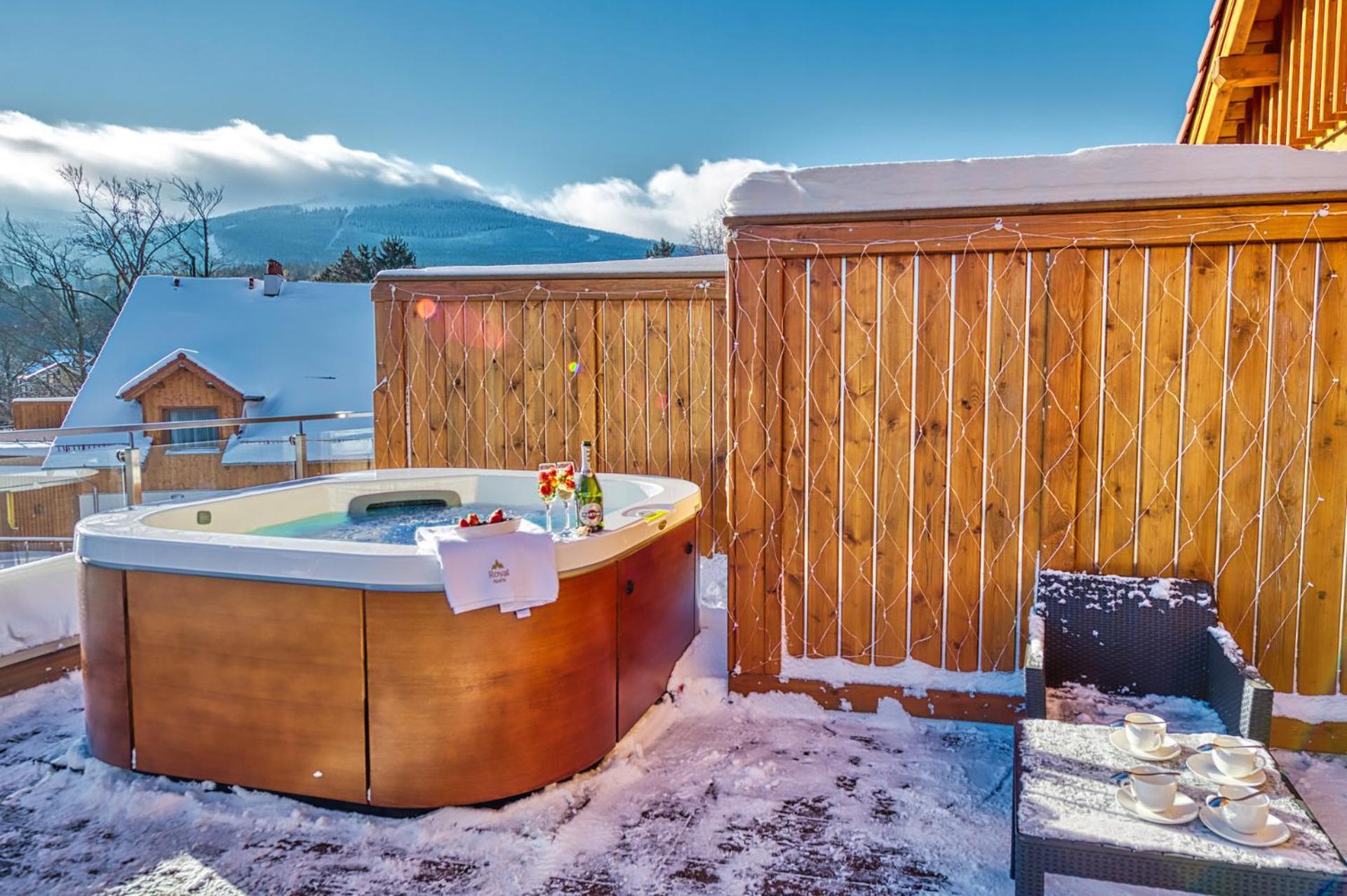 Royal Prestige Collection Z Prywatnym Jacuzzi - Stone Hill Resort Z Basenem I Saunami Szklarska Poręba Eksteriør billede